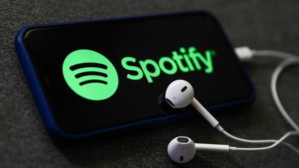 spotify-wrapped-2022-ozeti-sarkilar-listesi-2022-spotify-wrapped-yayinlandi-mi-spotify-2022-en-cok-dinledikler-1669110250046.jpg