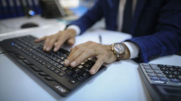 424 bin sözleşmeliye hızlı kadro! Yeni istihdam edilecekelere 3+1 formülü...-3