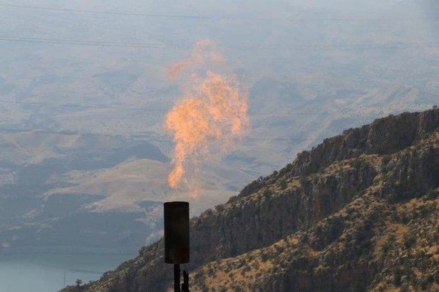 baskan-erdogandan-petrol-mujdesi-gabar-daginda-12-milyar-dolarlik-petrol-kesfettik-1670867939782.jpeg Başkan Erdoğan'dan petrol müjdesi: Gabar Dağı'nda 12 milyar dolarlık petrol keşfettik-4