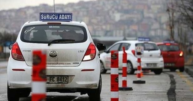 ehliyet-sinavi-ne-zaman-yapilacak-2022-direksiyon-ve-yazili-sinav-hangi-gun-yapilacak-2022-2023-ehliyet-sinav-1670849621096.jpg Ehliyet sınavı ne zaman yapılacak 2022? Direksiyon ve yazılı sınav hangi gün yapılacak? 2022-2023 Ehliyet Sınav Takvimi!-4