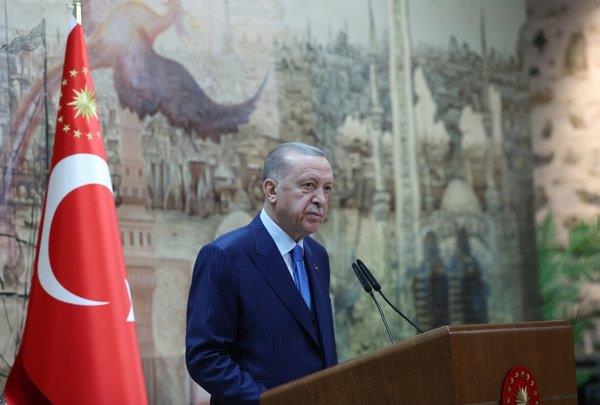 1677989618050.jpeg Bilim insanları Başkan Erdoğan liderliğinde 7,5 saat afet yönetimini konuştu: "Enkazı nasıl kaldırırız değil insanlar nasıl enkaz altında kalmaz!"-9
