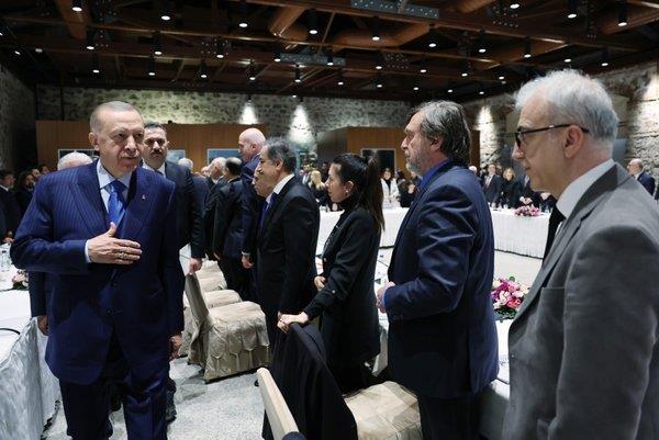 1677989632220.jpeg Bilim insanları Başkan Erdoğan liderliğinde 7,5 saat afet yönetimini konuştu: "Enkazı nasıl kaldırırız değil insanlar nasıl enkaz altında kalmaz!"-13