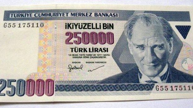250000-tllik-eski-banknotu-bulduysaniz-zengin-oldunuz-dolaplari-tek-tek-kontrol-edin-sizde-de-olabilir-servet-1688367479901.jpg Bulanlar turnayı gözünden vurdu! 250.000 TL'lik eski banknotu bulduysanız şans kapınızı çalacak! Eğer sizde de varsa...-5