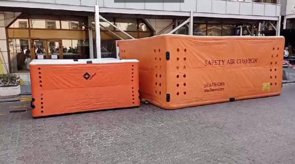 İzmir’de yürekler ağza geldi! Otelin 16'ncı katından kendini boşluğa bıraktı-3