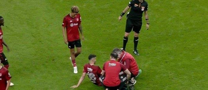 Beşiktaş'ta Rachid Ghezzal depremi! Oyuna devam edemedi-3