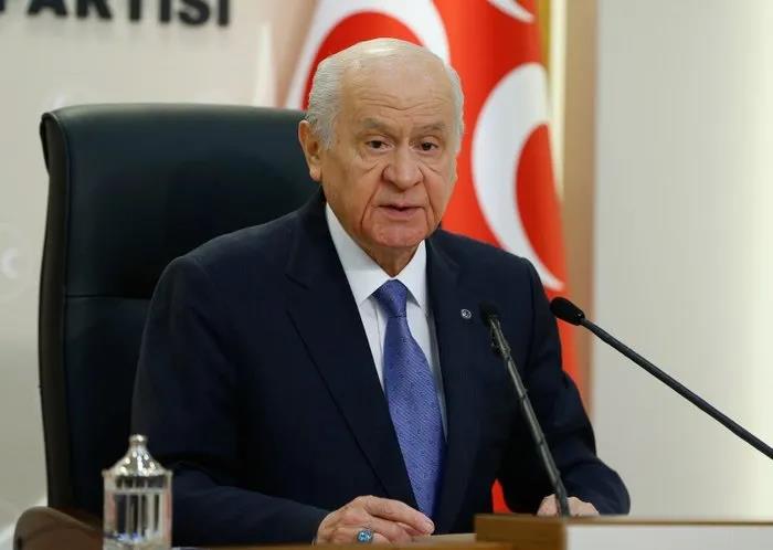 mhp-lideri-bahceli-il-baskanlari-toplantisinda-aciklamalarda-bulunuyor-1702727880917.jpeg MHP lideri Devlet Bahçeli'den muhalefete sert tepki: Türkiye'ye zarar verdikleri açıktır-5