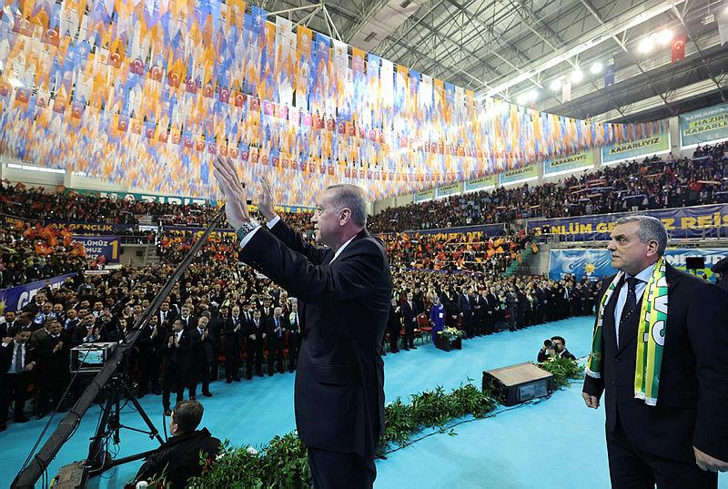 baskan-erdogandan-sanliurfada-chpye-sert-sozler-bu-parti-milli-iradeye-ihanet-etti-1707308588813.jpeg Başkan Erdoğan'dan Şanlıurfa'da CHP'ye sert sözler: Bu parti milli iradeye ihanet etti-6