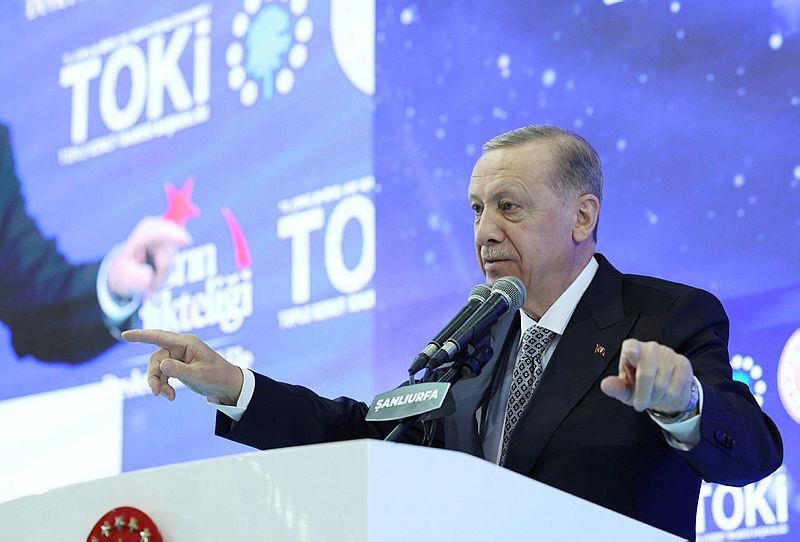 Son dakika: Başkan Erdoğan Şanlıurfa'da Deprem Konutları Kura ve Teslim Töreni'nde önemli açıklamalarda bulunuyor-10