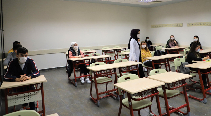 mebden-yeni-tatil-mujdesi-derslere-5-gun-ara-veriliyor-surpriz-tatil-aciklamasi-geldi-anaokulu-123456789101112-1707640951376.jpg Derslere 5 gün ara veriliyor! MEB'den yeni tatil müjdesi çıktı! Anaokulu, 1,2,3,4,5,6,7,8,9,10,11,12. sınıflar...-3