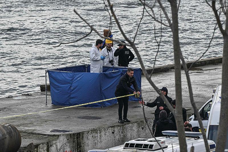 Ortaköy’de 2 kişi denize düştü! 1'i kurtarıldı diğeri öldü-4