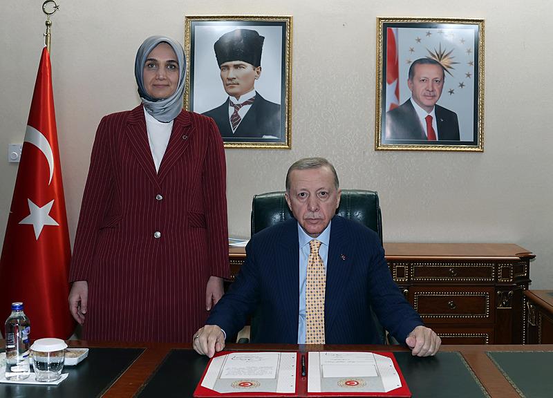 Başkan Erdoğan Afyonkarahisar valiliğini ziyaret etti
