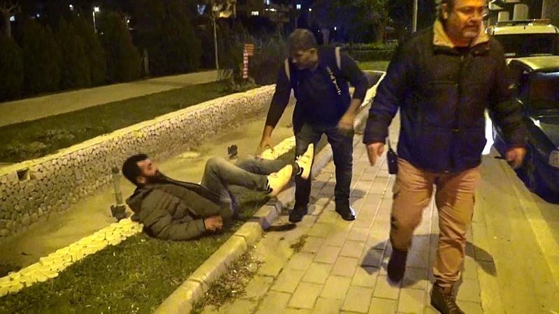 Alkollü sürücü direksiyon başında uyuyakaldı: Hanımla kavga ettim-4