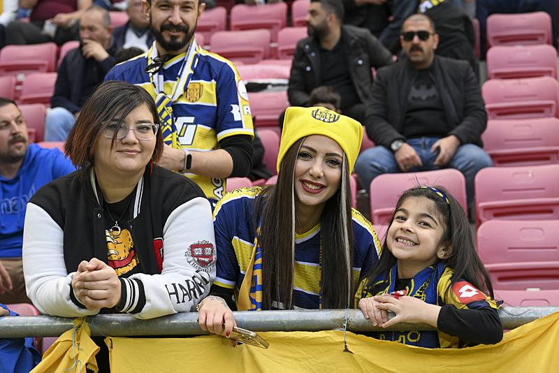 Ankaragücü taraftarı, güzel havada takımlarını yalnız bırakmadı.