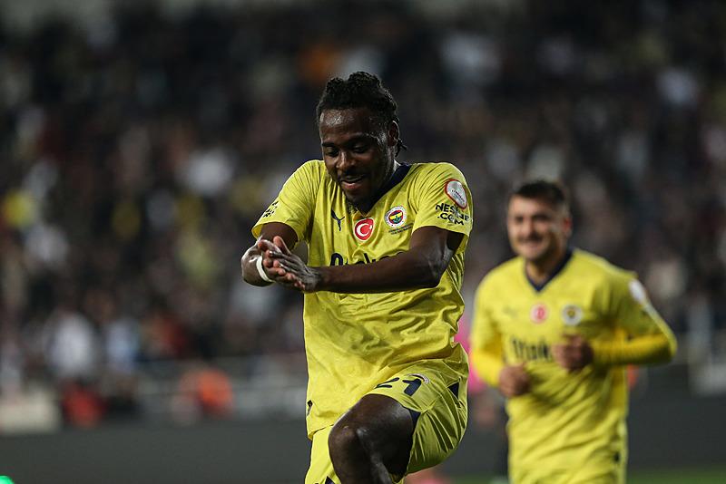 fenerbahce-hataysporu-yendi-derbiyi-beklemeye-gecti-1709401542393.jpeg Fenerbahçe Hatayspor'u yendi! Derbiyi beklemeye geçti-6
