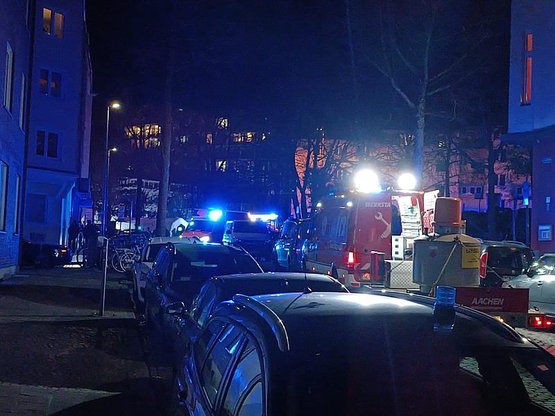 Almanya'da kırmızı alarm! 65 yaşındaki silahlı bir kadın hastanede 15 kişiyi rehin almıştı: Saldırı sebebi şaşkına çevirdi-2