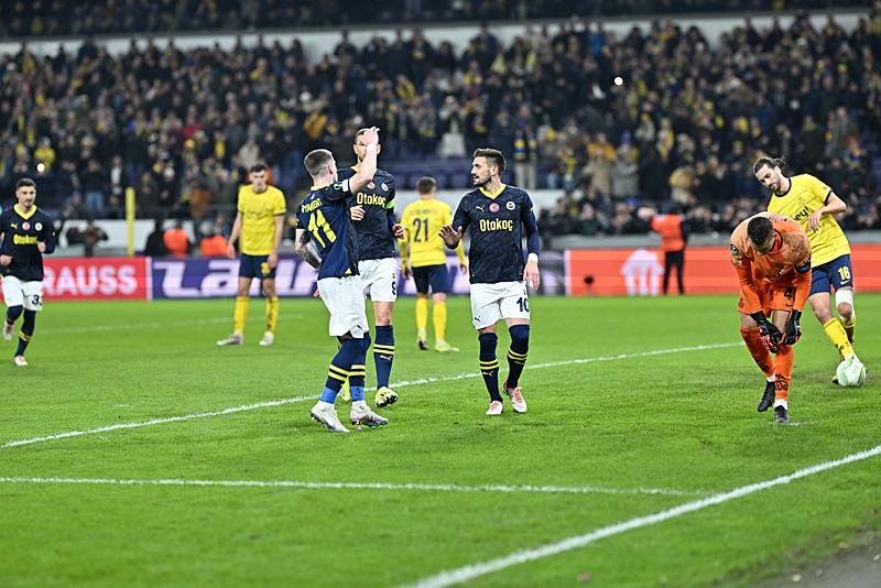 1710400766272.jpeg Kadıköy'de tur gecesi! İsmail Kartal ilk 11'ini belirledi-9