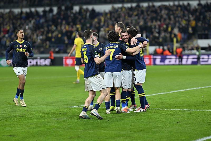 1710400779336.jpeg Kadıköy'de tur gecesi! İsmail Kartal ilk 11'ini belirledi-10