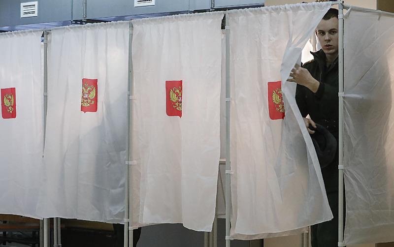 Rusya sandık başında! Batı-Rusya savaşı seçimde de patlak verdi: Londra ve Washington Putin’e karşı mevzi aldı! Sınırda tahliye çağrısı-7