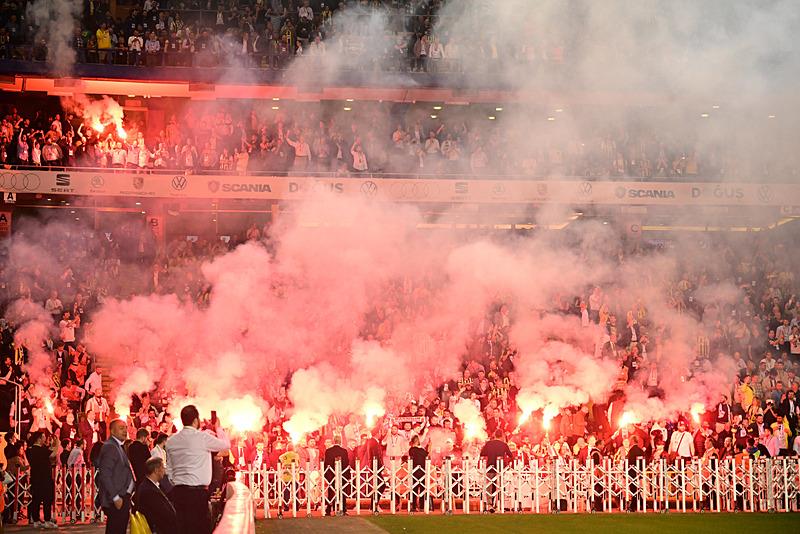 Fenerbahçe'yi büyük tehlike bekliyor! Süper Kupa maçına çıkmazsa...-8
