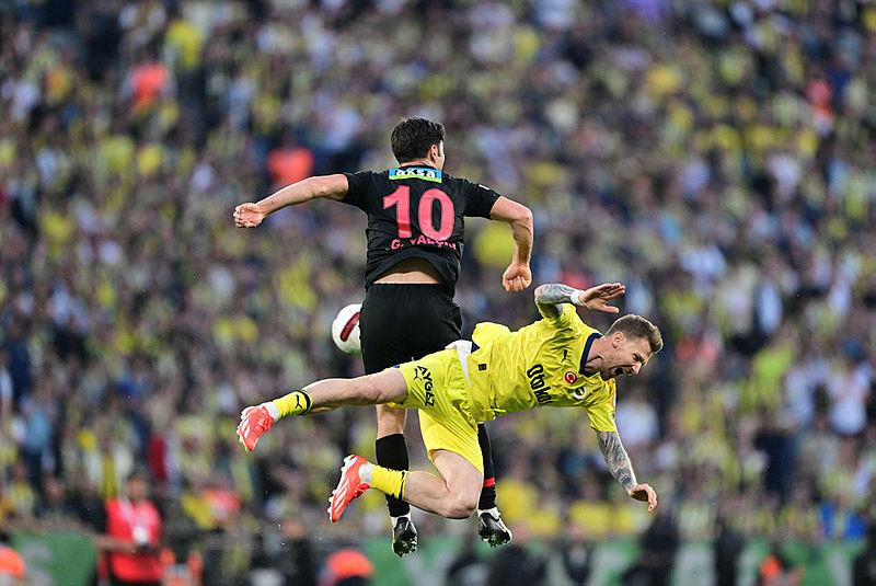karagumruk-fenerbahce-canli-anlatim-1713114698796.jpeg