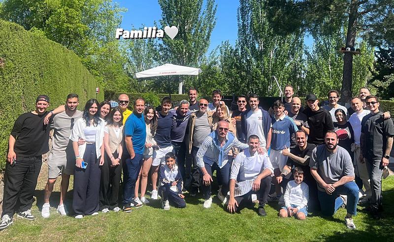 Real Madrid'den halay şov! Arda Güler mendil salladı mangal yaktı-2