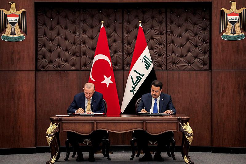 Başkan Erdoğan Irak Başbakanı Sudani ile ortak anlaşmalara imza attı