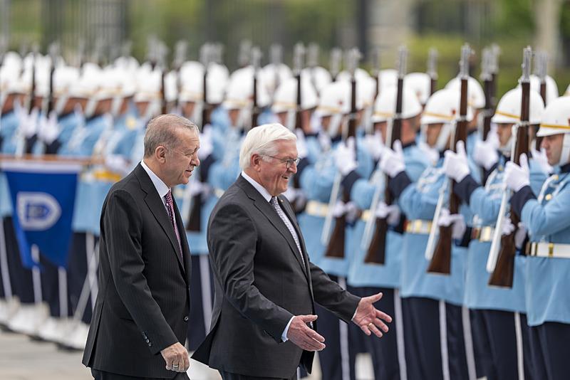 Başkan Erdoğan, Steinmeir'i resmi törenle karşıladı