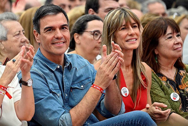 İspanya Başbakanı Pedro Sanchez ve eşi Begona Gomez