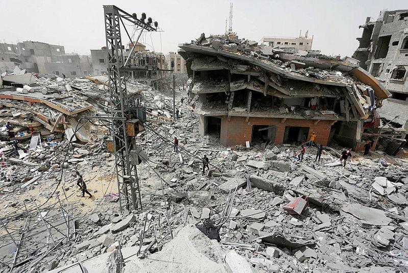 İşgalci İsrail Nusayrat Kampı'nda büyük yıkıma neden oldu (Arşiv görüntü)