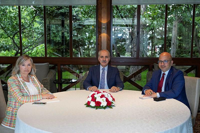 yeni-anayasa-calismalarinda-surec-nasil-isliyor-tbmm-baskani-numan-kurtulmustan-ozel-aciklamalar-12-eylulun-ka-1714884198949.jpeg Yeni anayasa çalışmalarında süreç nasıl işliyor? TBMM Başkanı Numan Kurtulmuş'tan özel açıklamalar: "12 Eylül'ün karanlık yükünü atacağız"-3