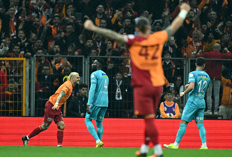 Mauro Icardi 10 milyon euroya Galatasaray'a transfer oldu