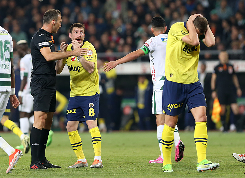 Fenerbahçe'den beklenmedik Mert Hakan Yandaş kararı! Yeni sezonun yıldızı olması beklenirken yaşananlar şoke etti-3