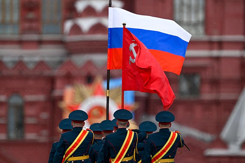 Putin’in geçit töreni Almanya’yı telaşlandırdı! Bild Kızıl Meydan’daki gösteriyi böyle duyurdu: Rusya’nın nükleer kuvvetleri savaşmaya hazır-5