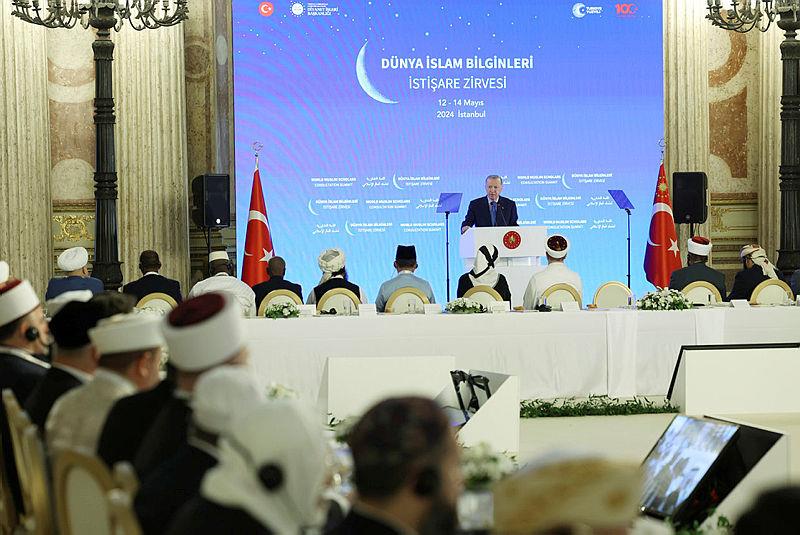 Başkan Recep Tayyip Erdoğan, Dünya İslam Bilginleri Zirvesi'nde önemli açıklamalarda bulundu-2