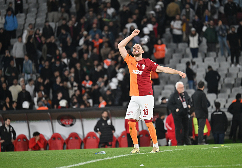 Galatasaray Fenerbahçe'nin eski yıldızına imzayı attırıyor! Bu transfer Süper Lig'i sallar-5