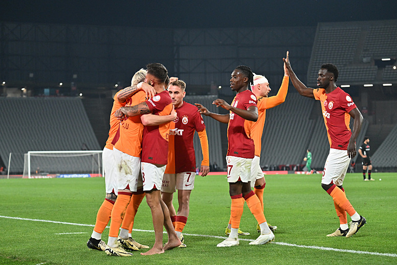 Galatasaray Fenerbahçe'nin eski yıldızına imzayı attırıyor! Bu transfer Süper Lig'i sallar-8