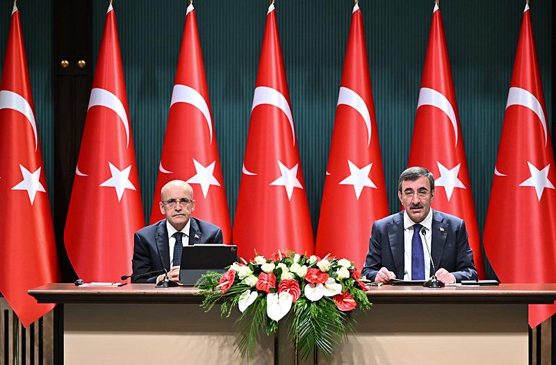 Cumhurbaşkanı yardımcısı Cevdet Yılmaz ve Bakan Şimşek Tasarruf Paketini açıkladı (13 Mayıs)