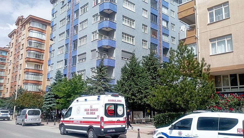 Kaza mı cinayet mi? 4'üncü kattaki evinin penceresinden düştü-2