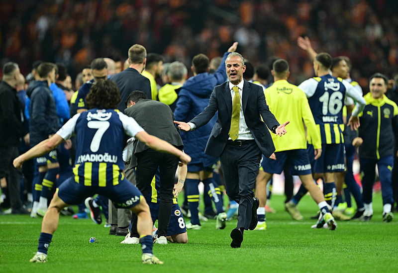 Son dakika transfer haberi! Fenerbahçe'de derbi zaferi sonrası ayrılık! Yıldız oyuncu kararını verdi-4