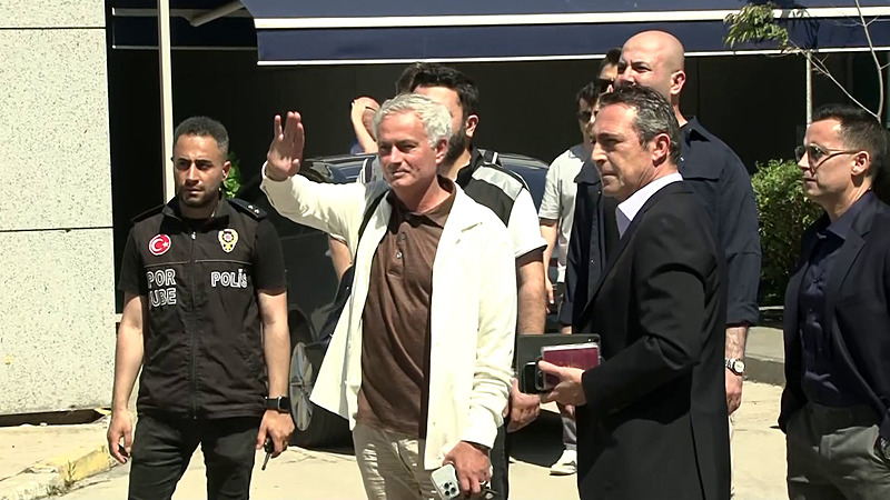 Jose Mourinho Fenerbahçe'ye gelir gelmez transfere başladı! İspanya'dan çifte dünya yıldızı transferi gündemde...-9