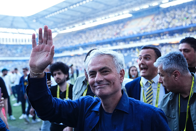 Jose Mourinho'nun maaşı ne kadar? Fenerbahçe'den alacağı ücret belli oldu! Mourinho'nun yardımcıları ne kadar kazanacak?-6