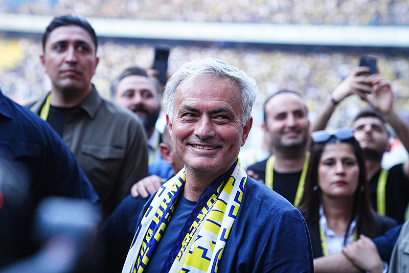 Jose Mourinho'nun maaşı ne kadar? Fenerbahçe'den alacağı ücret belli oldu! Mourinho'nun yardımcıları ne kadar kazanacak?-9