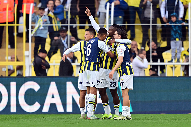 Yılın transfer çalımı geliyor! Galatasaray Fenerbahçe'nin yıldız futbolcusunu kapacak! Dursun Özbek düğmeye bastı-9
