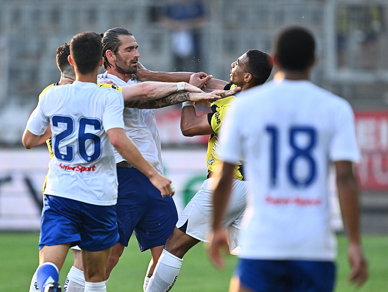 kanarya-hazirlik-macinda-tek-golle-maglup-fenerbahce-0-1-hajduk-split-1720640395037.jpeg