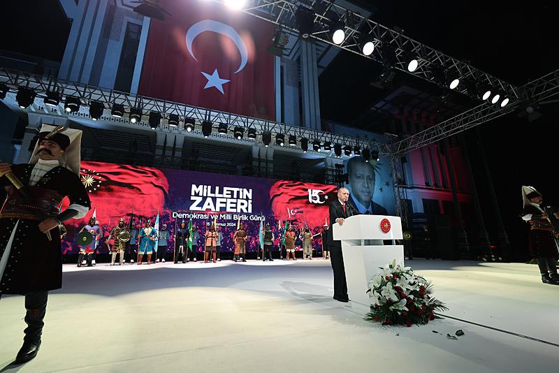 baskan-erdogan-15-temmuz-demokrasi-ve-milli-birlik-gunu-anma-programinda-onemli-aciklamalarda-bulundu-1721071927975.jpeg