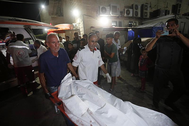 İsrail’den Gazze’ye yeni saldırı!  Nusayrat Mülteci Kampı'nda 11 kişi öldü-1