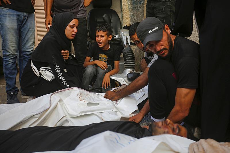 Gazze’de 285 günlük soykırım! İsrail saldırılara devam ediyor: 24 saatte 81 Filistinli öldü-2