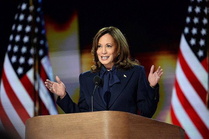 kamala-harris-baskan-adayligini-resmen-kabul-etti-celiskili-gazze-aciklamasi-saskina-cevirdi-1724396487927.jpeg
