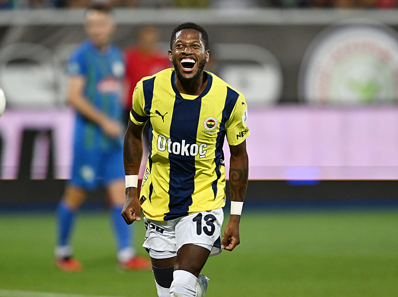 fenerbahcenin-yildizi-fred-3-golle-geri-dondu-1724618564262.jpg Fred