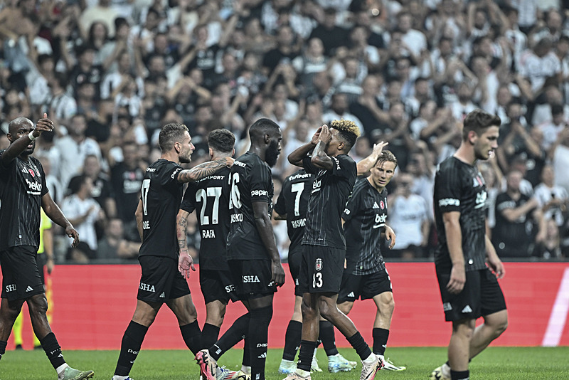 Beşiktaş Lugano'yu farklı yenerek Avrupa Ligi'nde gruplara kaldı